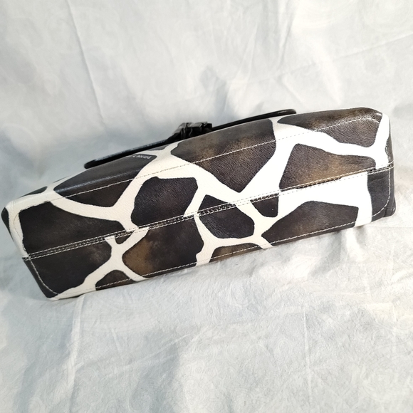 NWOT Dooney & Bourke Leather Giraffe Shoulder - Picture 12 of 13